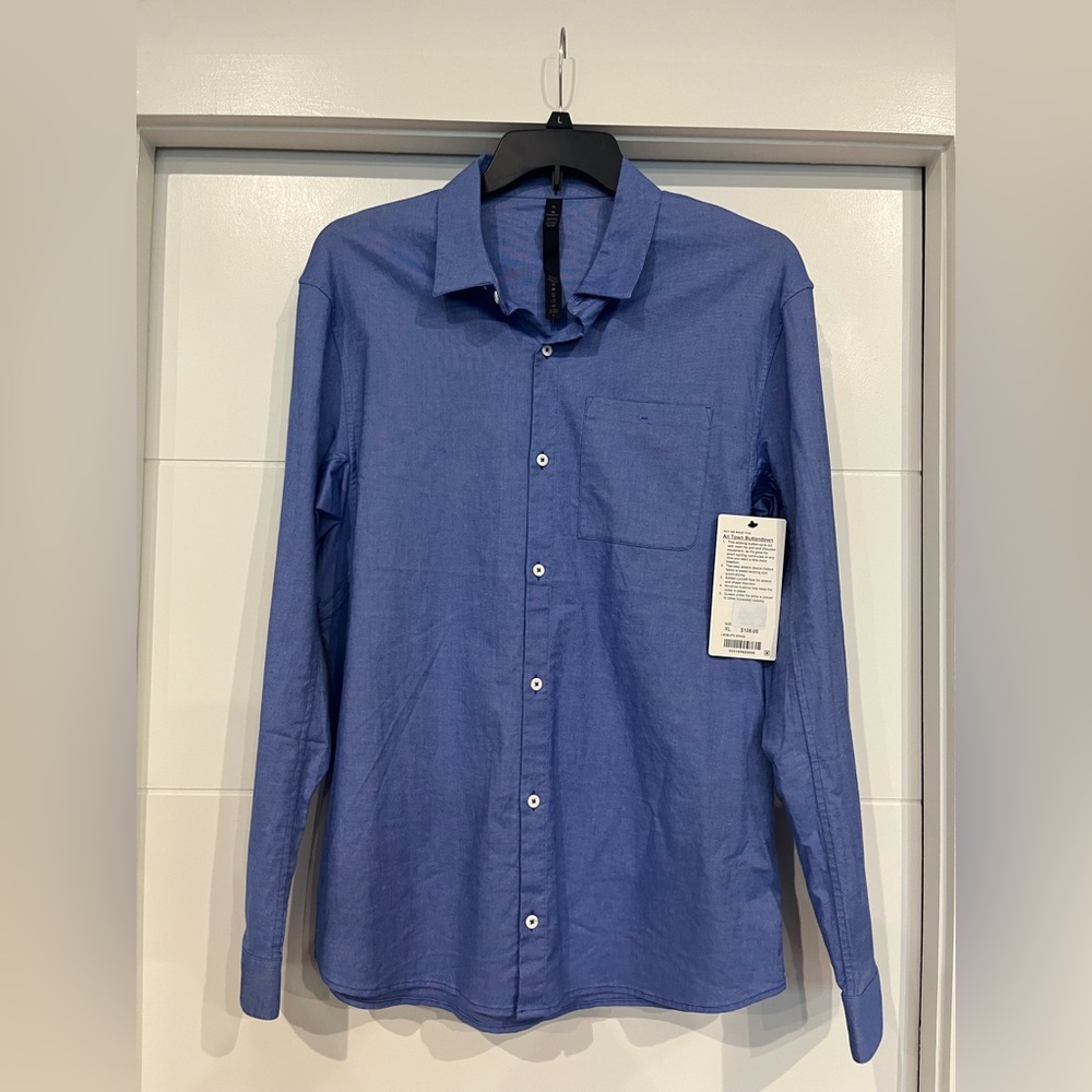 Lululemon All Town Buttondown